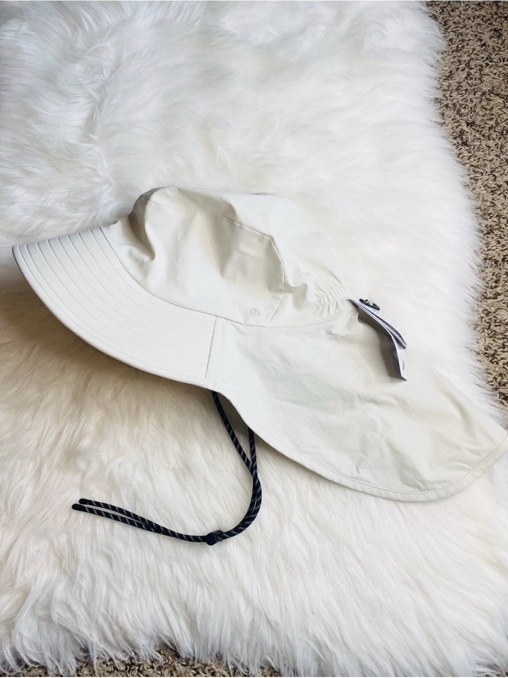 Lululemon ALL SPORT WIDE BRIM HAT BONE SIZE M/L New